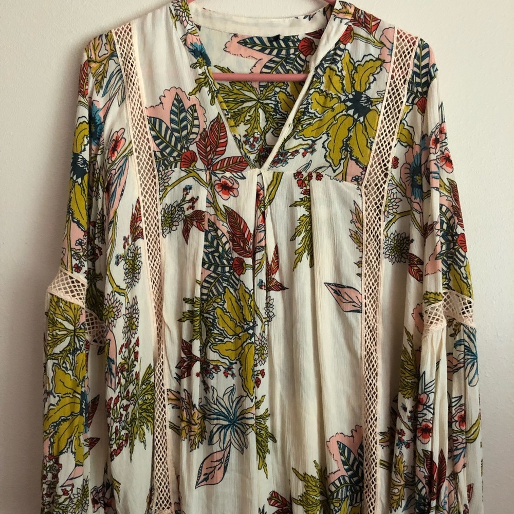 COPY - COPY - Boho Peasant Floral Top